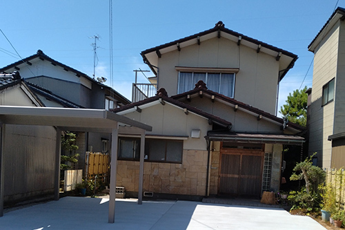 解体後土間コンクリート駐車場